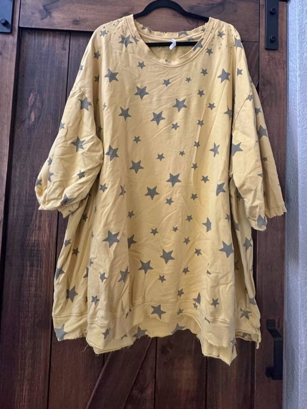 Magnolia Pearl Star Appliqué Viggo Tee in a faded yellow cotton jersey